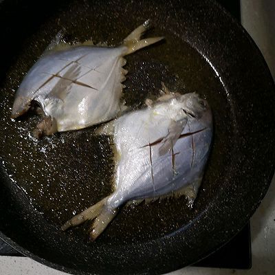 鲳鱼|香煎小银鲳
