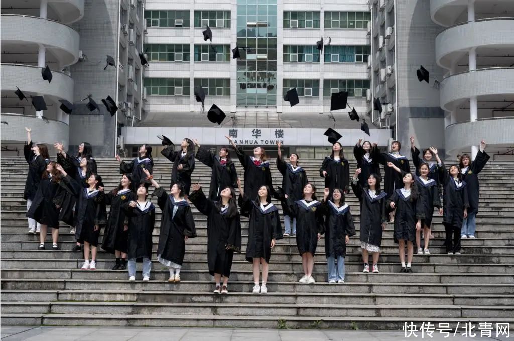 双学位|全班双学位毕业！南华大学这个班26个同学全是女生