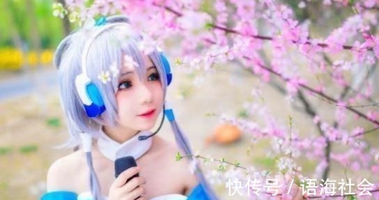 身材|中学生Cos洛天依,身材,造型完美还原!网友次元壁被吃了!