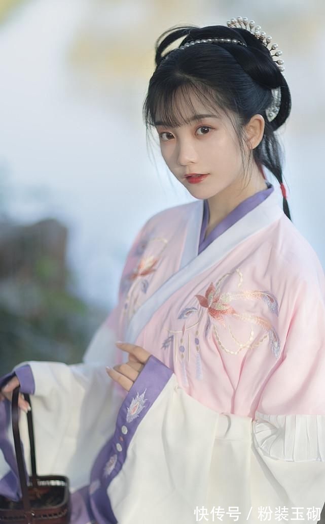 汉服&穿奶奶亲手做的汉服,却被汉服娘喷“山”,汉服圈戾气这么重?