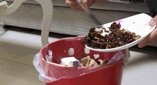 卤味|一道隔夜菜,一家三口全部中毒,医生警告:这6种“隔夜菜”千万别吃!