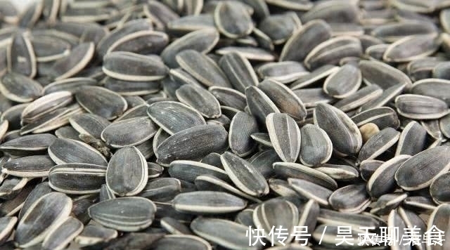 桑椹桑椹|失眠的人有“救”了,这几样食物坚持吃,助你赶走失眠睡得香