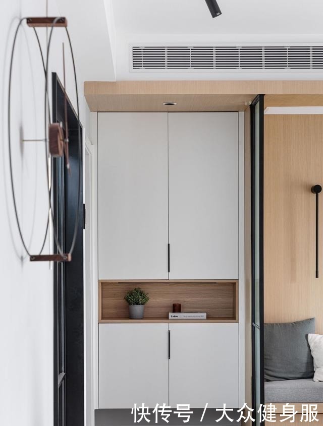 收纳|难怪“横厅”结构的新房,越来越受欢迎,看了她家才知道有多爽!