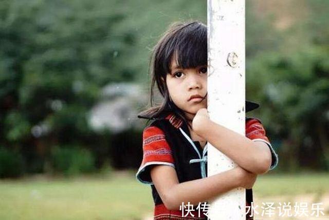 奶奶|”孙女让她姥姥带吧“，孙女长大之后，奶奶追悔莫及