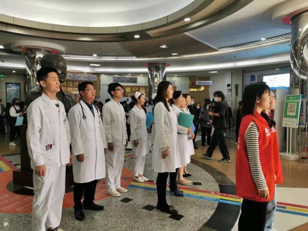 老年|多图+视频来袭！这场精彩快闪在江门多地上演，你遇到了吗？