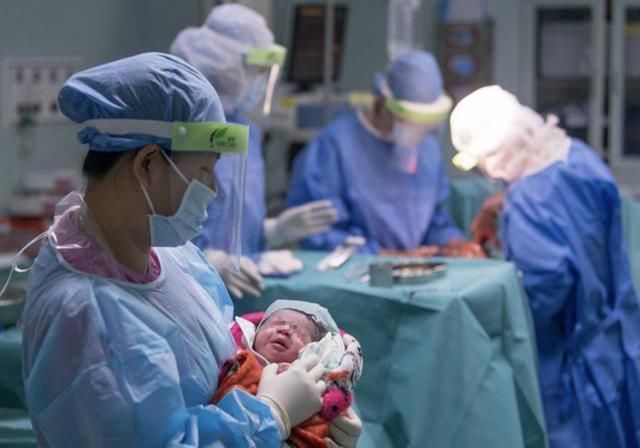 准妈妈|“为什么不准备刀纸？”直到内检，产妇才知道卫生纸替代不了刀纸