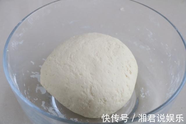 花卷别总去蒸,换种方式煎一煎,香脆有嚼劲