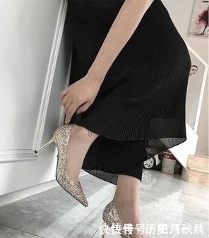 细跟鞋凸显气质，用魅力增强气场，让女人优雅华贵气息直线升级