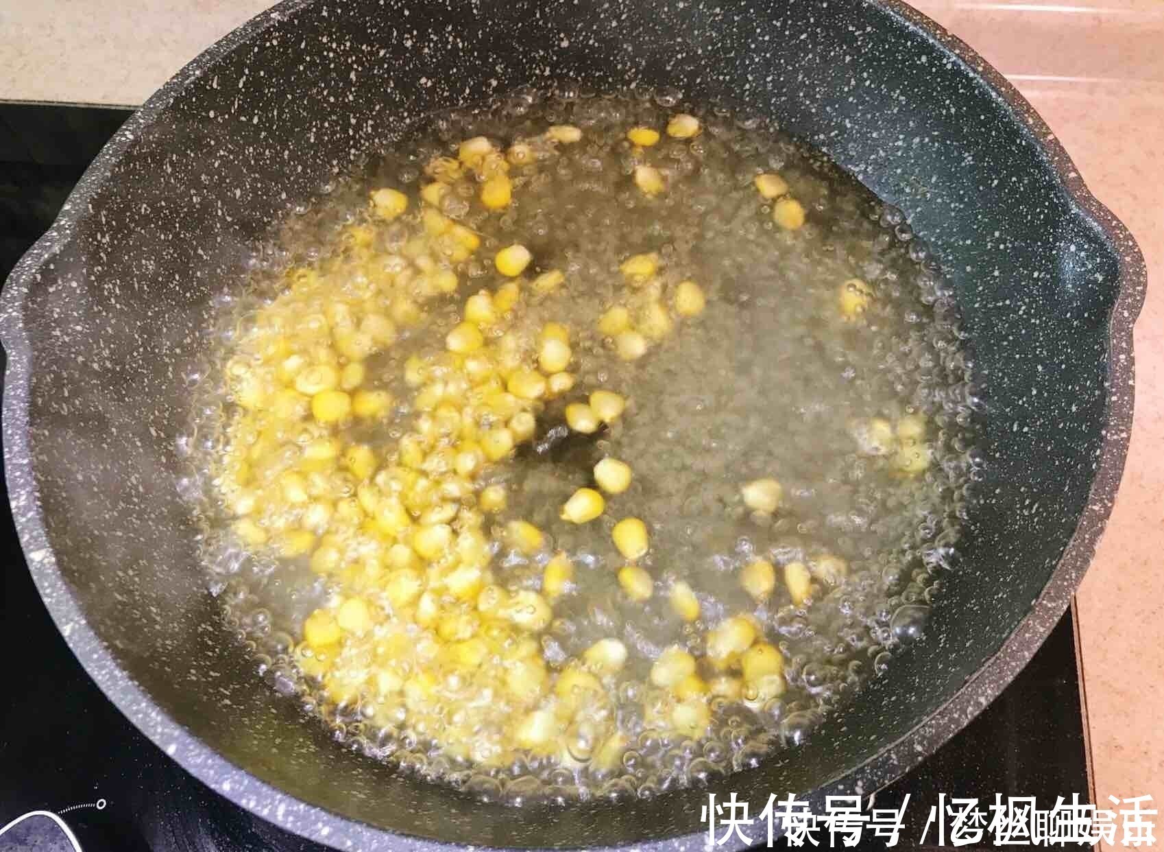 宿便|这菜是天然“洗肠草”,杀菌清肠道,隔三差五吃,排出宿便一身轻
