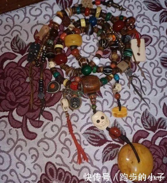 鬼才|文玩人玩串迷惑行为大赏,都是鬼才!