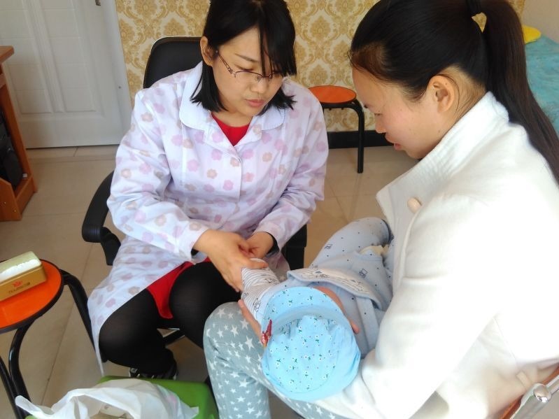 脾虚|孩子积食浑身病儿科医生教你个窍门,在家轻松做,消食可快了