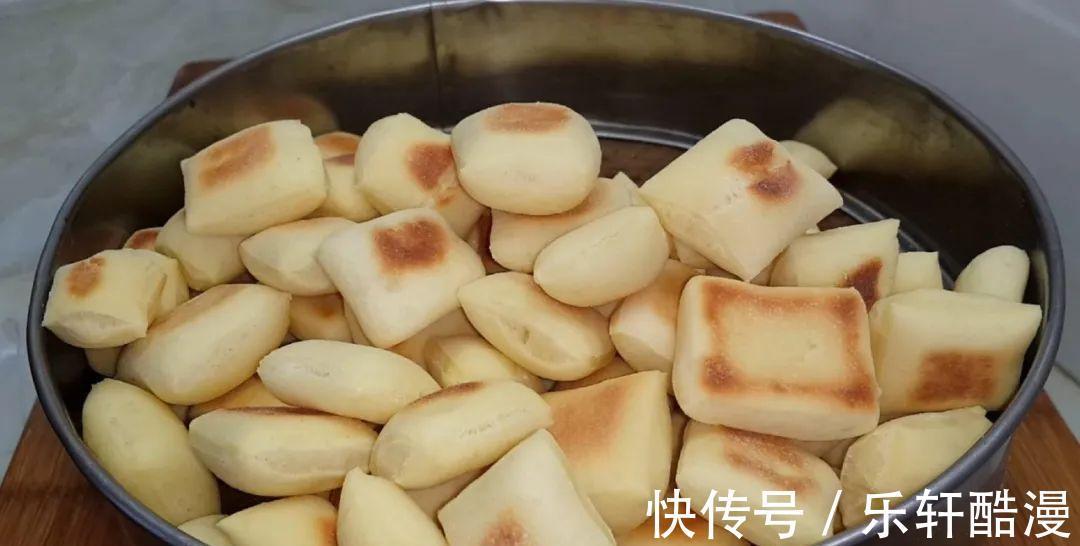面粉|3个鸡蛋,1斤面粉,大刀一切,松软香甜不刷油,我家一周吃五次