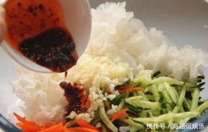 芝麻酱|天气是越来越热了,5分钟拌好,清爽开胃,全家抢着吃