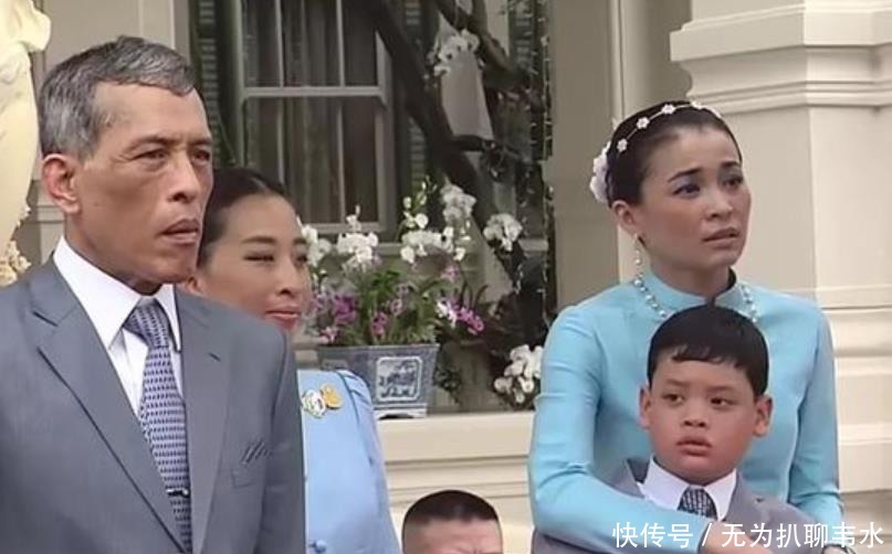 全程|她是泰国最美贵妃,34岁皇家护卫队少将,册封仪式王后全程黑脸