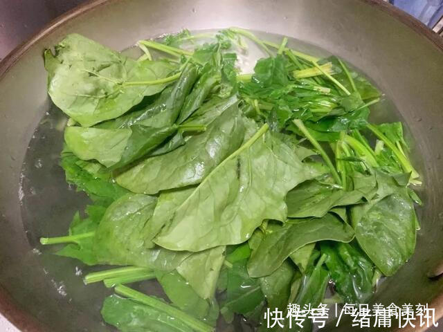 菠菜汤|肝脏不好多喝这汤，天然的“护肝汤”，美味可口，护肝养肝