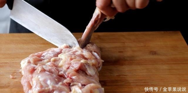 这是鸡腿的特别做法,不要焯水不用过油,味道比饭店做的都好吃