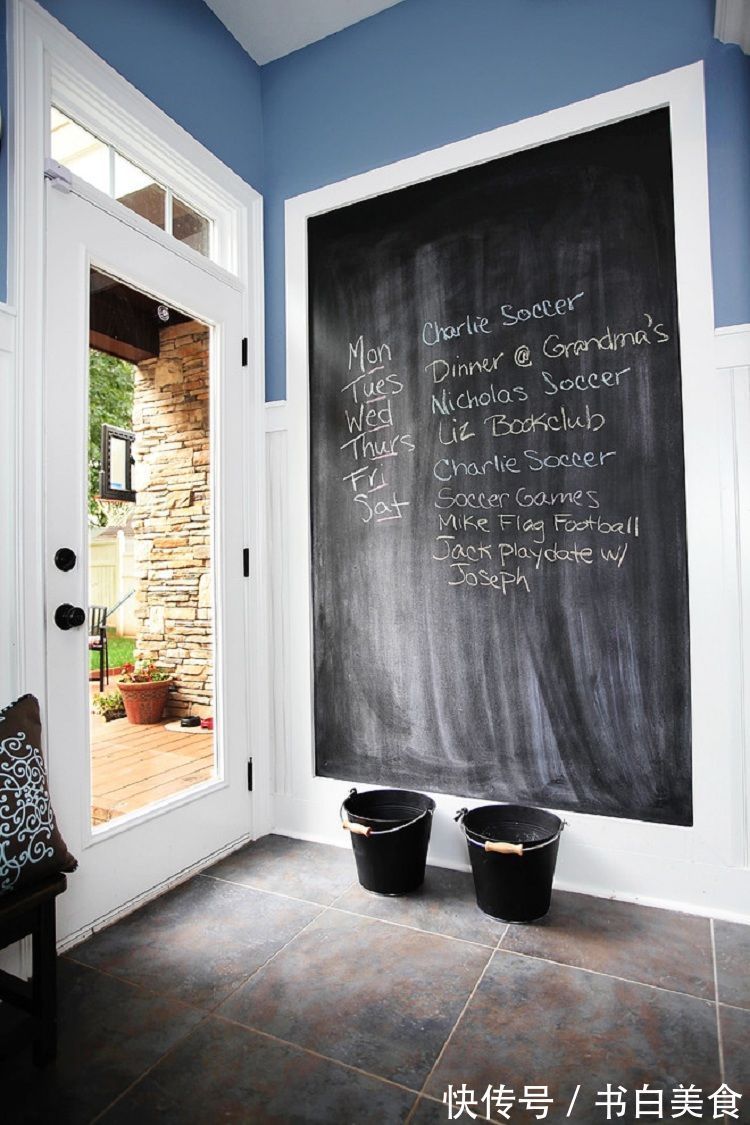 壁纸|还在刷漆贴纸?除了乳胶漆、壁纸,这几种墙面装饰也值得一试