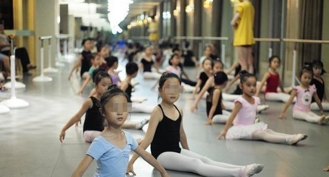 游泳|孩子运动就有助于发育这四类运动太着急,反而坑娃没商量!