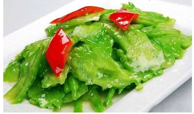 自由基|女性不想老太快,常吃3物,清除自由基,淡色斑,皮肤细腻有弹性