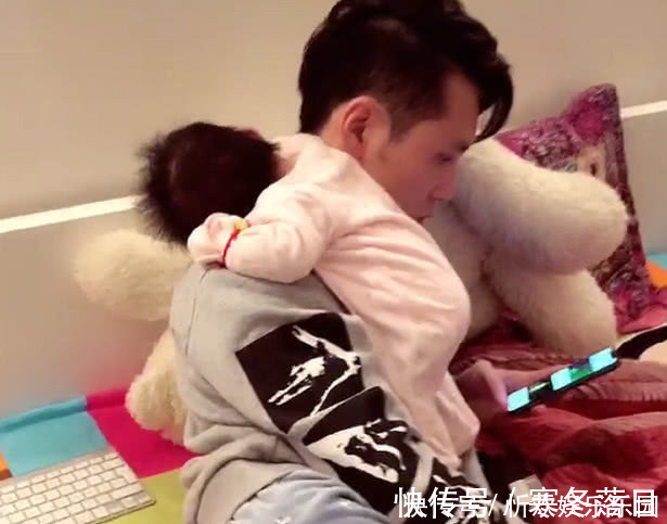 哄娃|佛系带娃火了,这大概是我见过最贵的披肩了