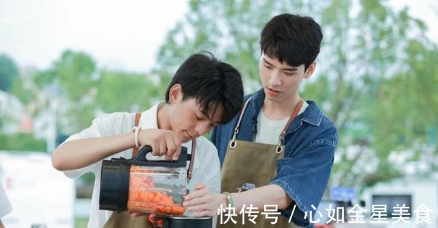 韭菜|《中餐厅》第五季首期槽点太多 姚安娜葱和韭菜分不清！