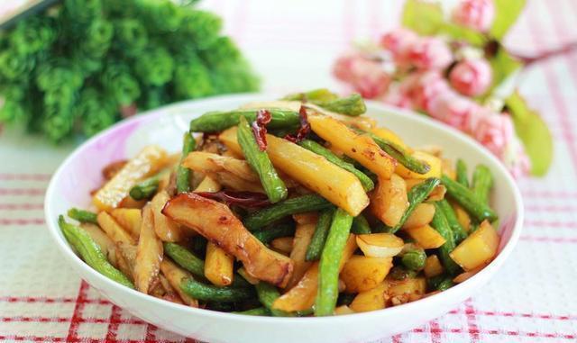 朋友|朋友来家里做客,做了几道菜,营养美味丰富,好吃下饭