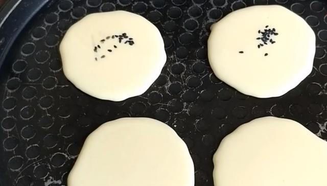 孩子|糯米粉加2个鸡蛋百吃不厌的做法，我家一周吃6次，孩子每次吃光光