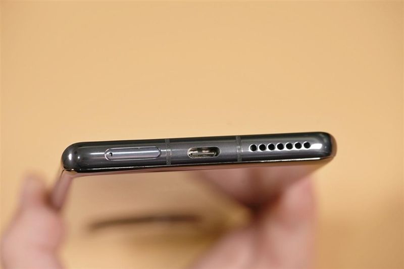 间维度|全球首款自由曲面镜头手机告别畸变！华为Mate40 Pro+超大杯评测