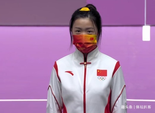 夺金|升国旗奏国歌,杨倩眼眶红了!母亲落泪,央视解说怒吼致敬黄健翔
