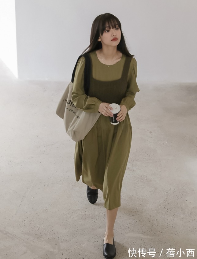 女生|早秋穿搭不发愁,用这4件衣服做外搭,减龄又时髦瞬间做气质女生