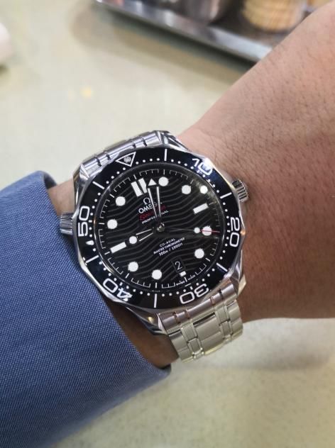 从亲民到顶级，适合30岁男士佩戴的五个手表品牌