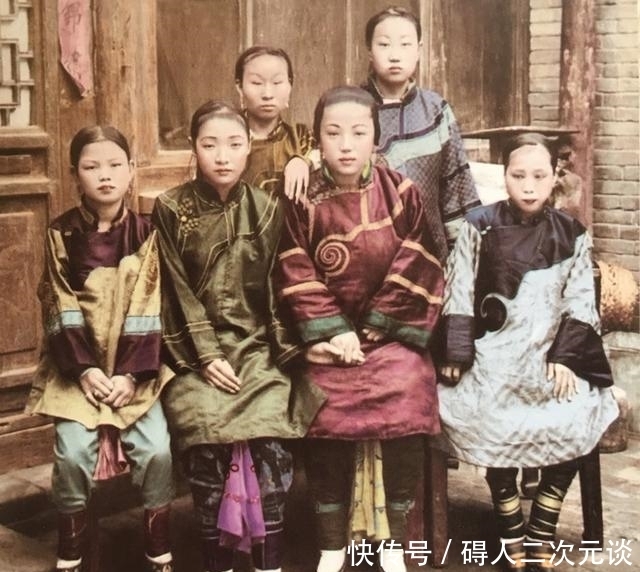 小妾|晚清女性真实长相:福晋端庄秀美,富贵人家小妾真漂亮!