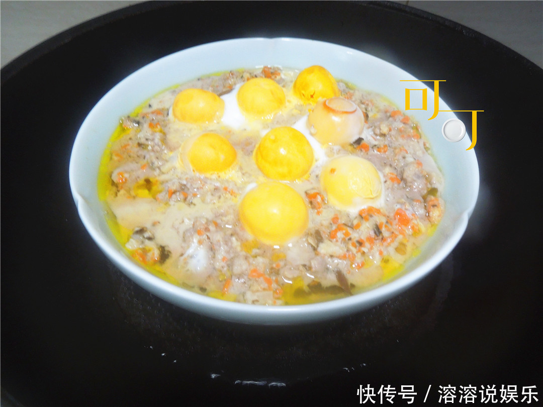  人说|咸蛋黄蒸肉饼，让人罪恶感满满的一道菜，可是谁叫它那么好吃呢