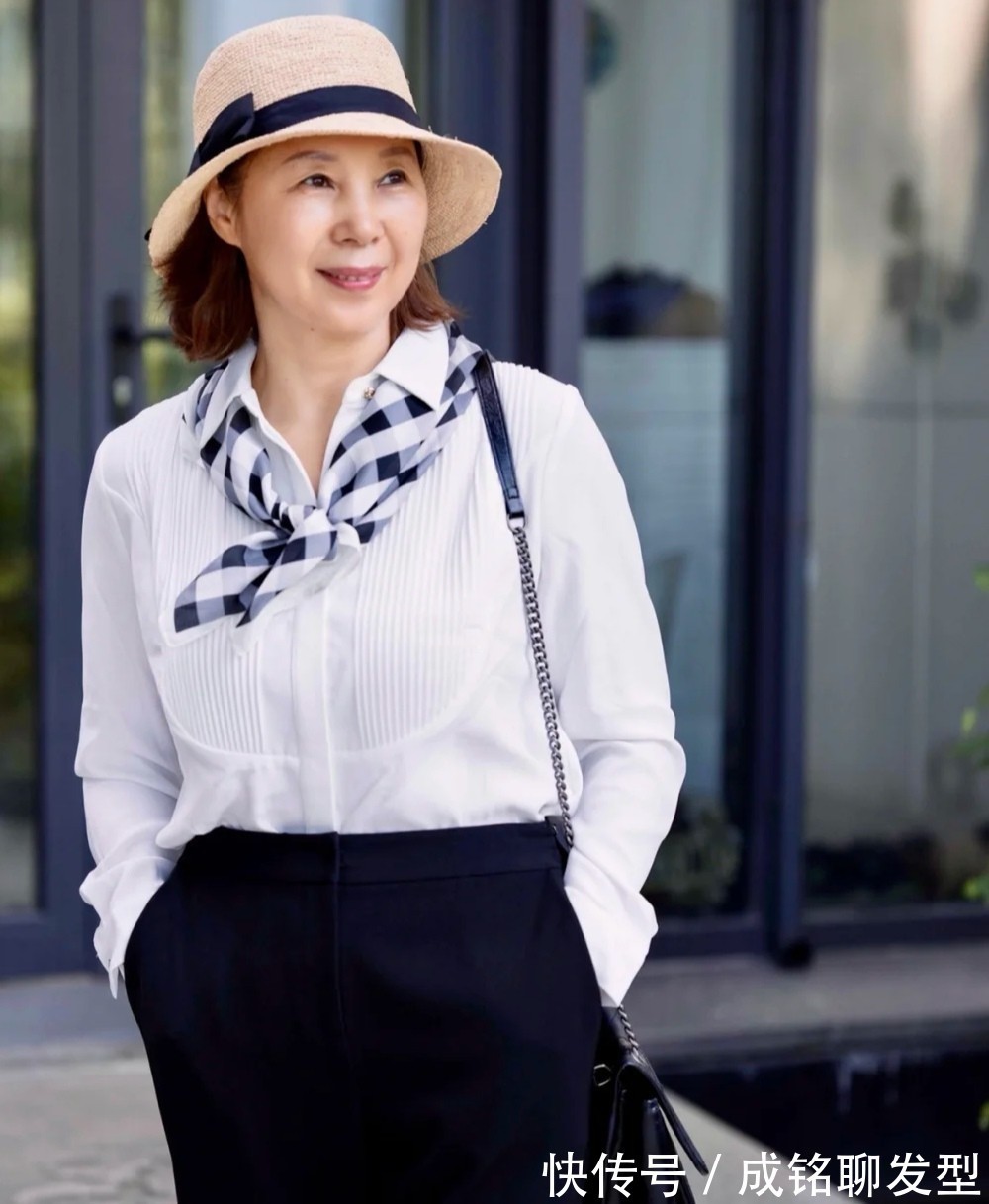 丝巾|爱美不分年纪,65岁的奶奶用穿搭圈粉无数,这才是老人该有的装扮