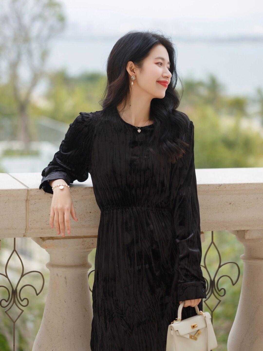 碎花裙|春天穿连衣裙就试试这些基础款,清新减龄又温柔,谁穿谁美