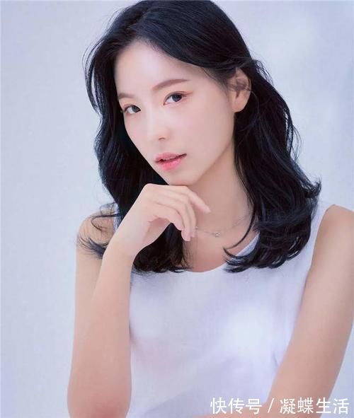 中年 换个发型换换心情,今年超火的5种发型,赶紧试试,看着就减龄