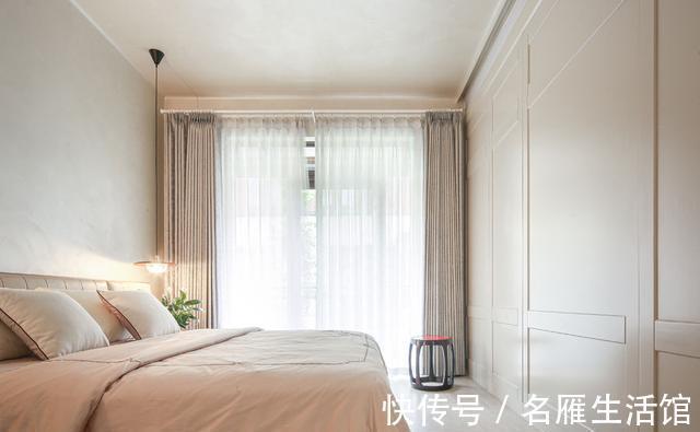 衣柜|卧室别买床了，现在越来越多人喜欢这样装，美观实用不占地方！