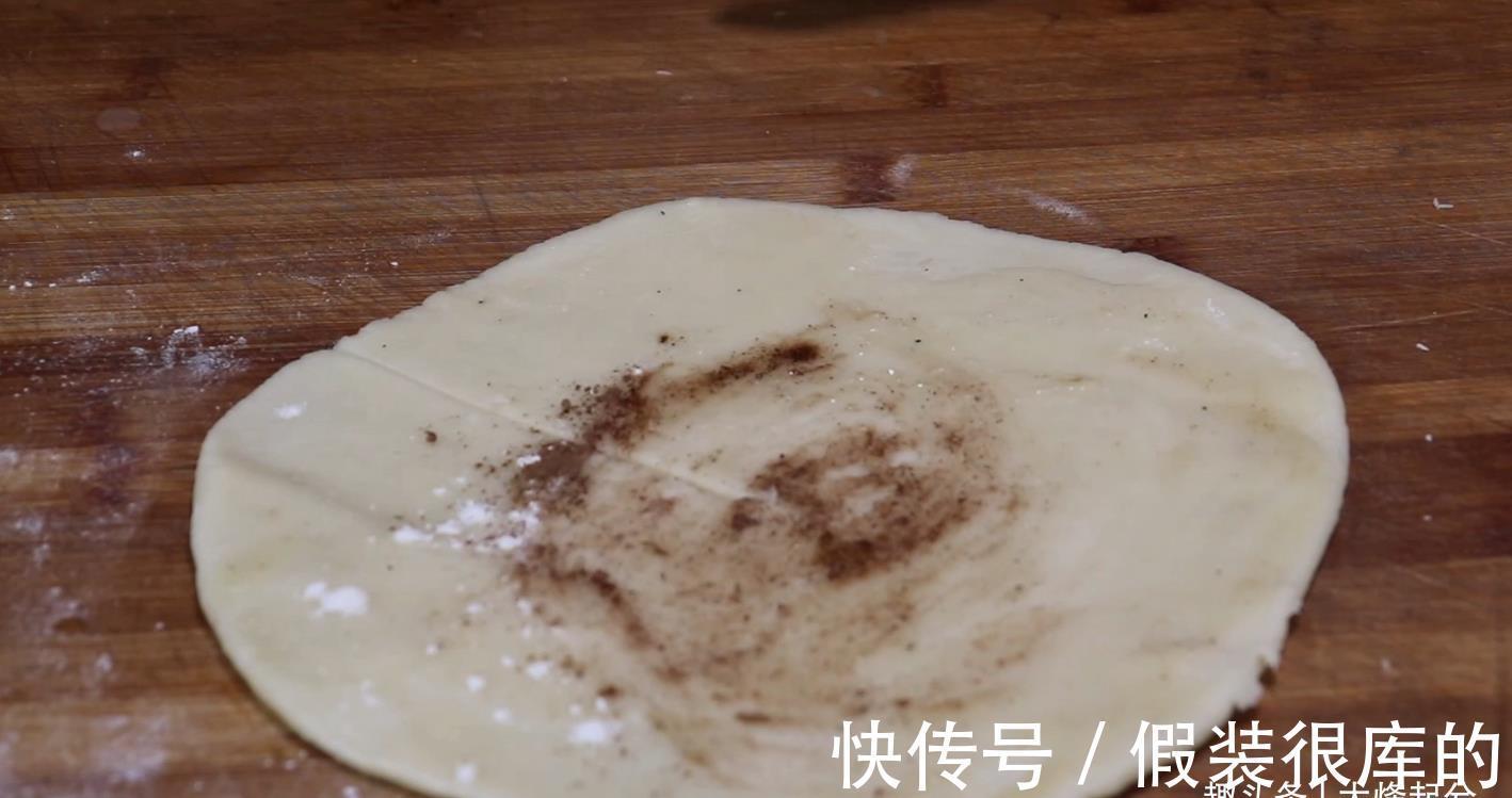 生坯|面粉倒入开水锅里，瞬间变美味，解决全家人早餐，吃完还想吃