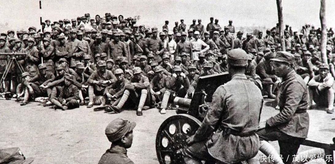 干什么|八路军帽子上的两颗扣子，到底是干什么用的，你知道吗