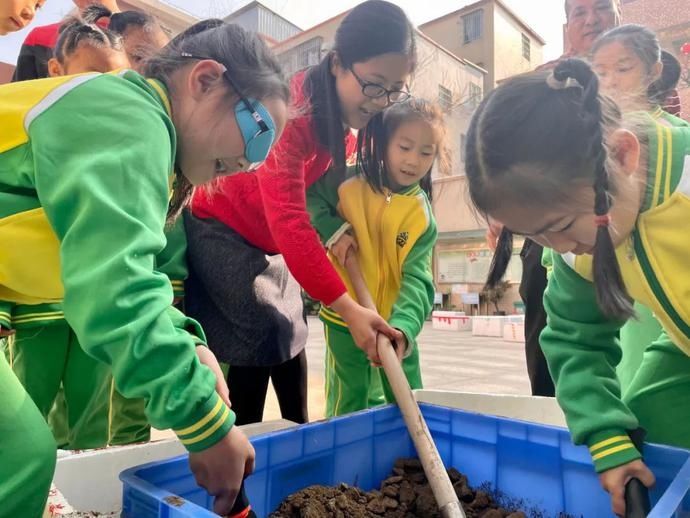 今天，开学！一大群番禺萌娃向你走来，家长的朋友圈是这样的…