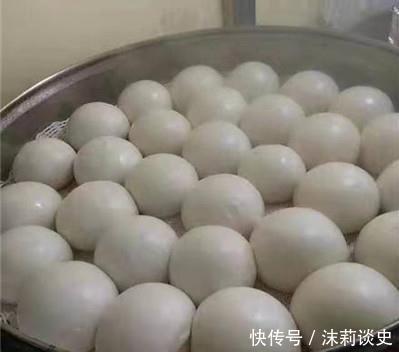 和面不要只加酵母,加一滴它,即省时又香甜可口!