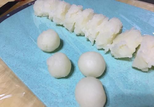 不用烤箱不用打发,网红酸奶球这样做,简单又好吃,奶香味十足