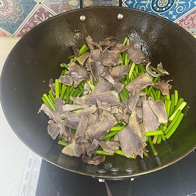 腊肉|蒜苔炒腊肉