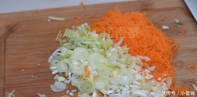 饺子皮|第一次用它做饺子馅,全家人都爱吃,鲜上天了!