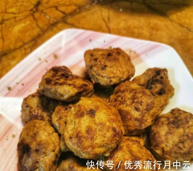 洋葱|牛肉最简单的吃法，一看就会，香嫩好嚼不塞牙，最适合孩子和老人！