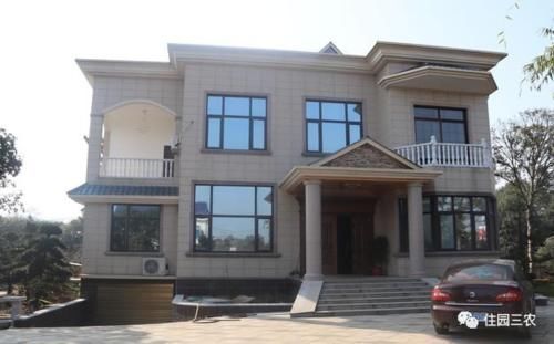 建房子|想在老家建个好房,又没时间常住,这种美观大气的现代风二层别墅,挺实用
