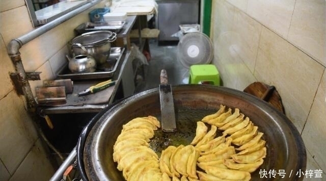 最怕|7旬老爷爷承继“百年老店”,每天仅卖30斤,顾客最怕排不到