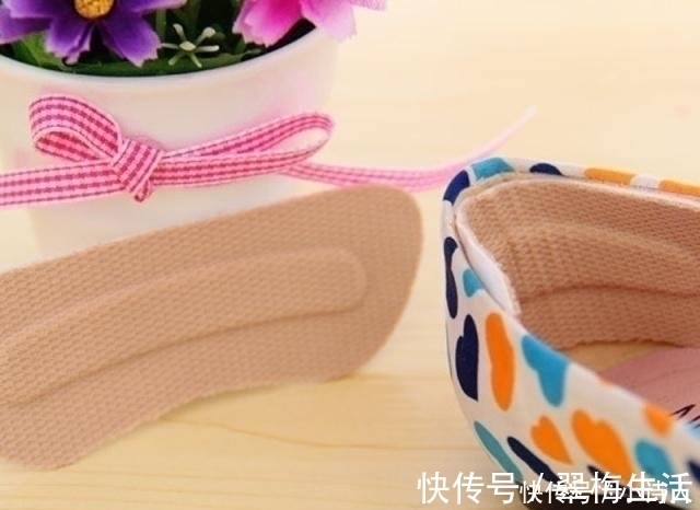 丝袜 穿高跟鞋好看但脚受罪只需用这神器,不疼不磨双脚舒适一整天