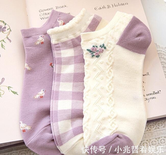 袜子 加厚的袜子就别穿了,看我媳妇脚上穿的,舒适更透气