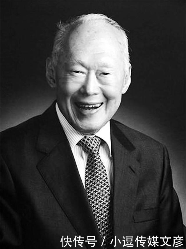 我国|我国推广简体字后,新加坡为何迅速推广,李光耀到底在下什么大棋